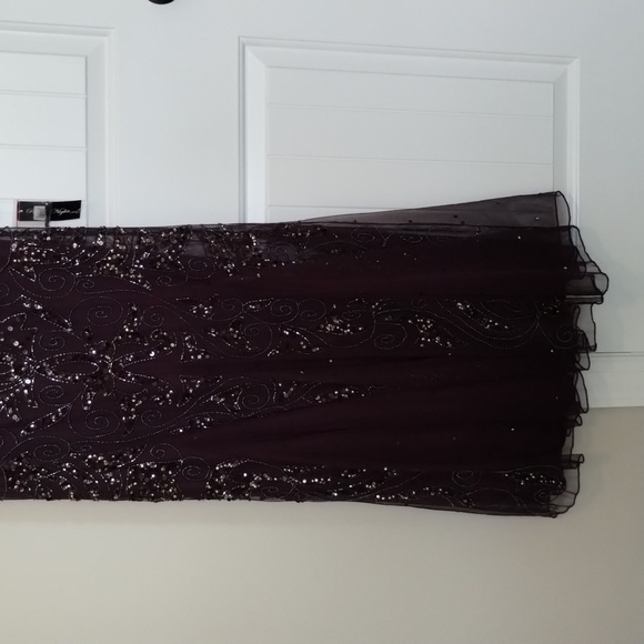 NWT Pisarro Nights Nordstroms Illusion Sleeve Beaded A-Line Gown - Picture 4 of 11